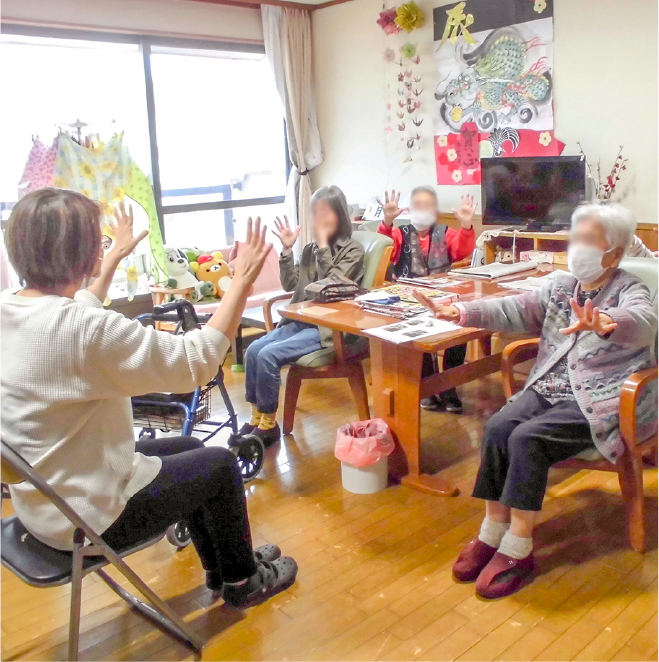 手指を動かす朝の体操